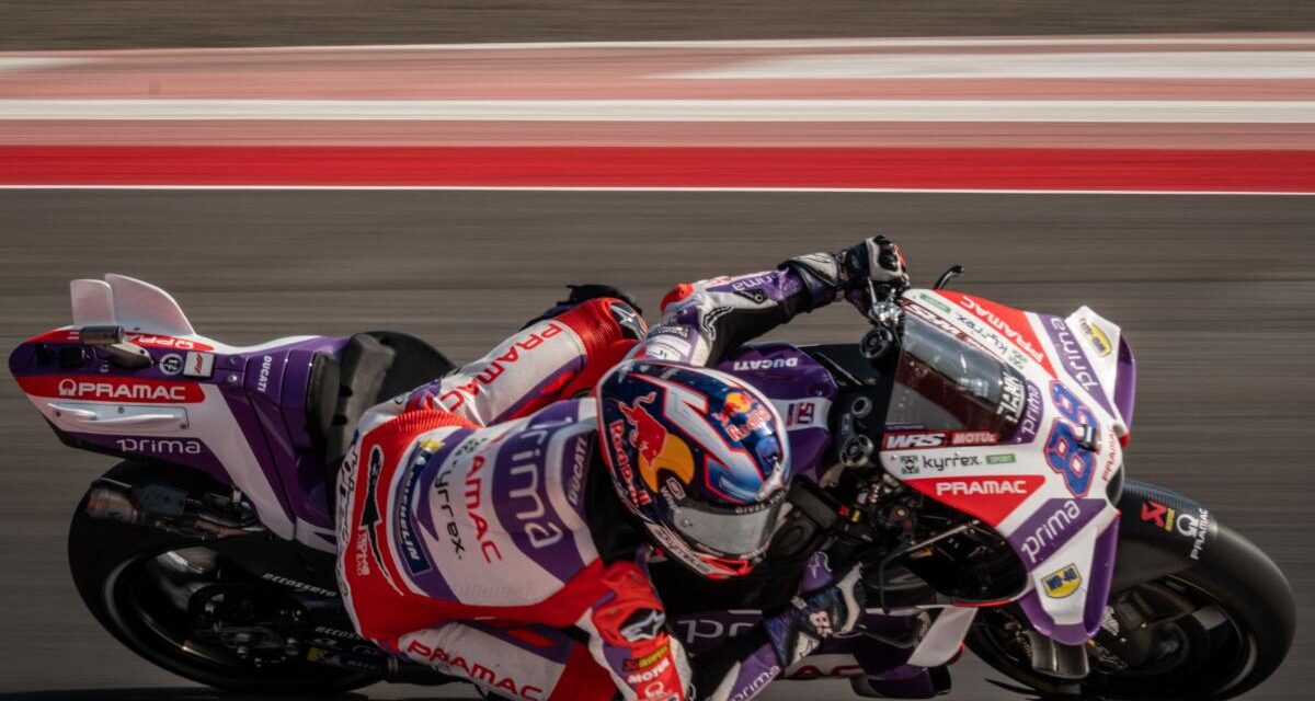 Jorge Martín se convierte en el nuevo líder de MotoGP con remontada al sprint en Indonesia