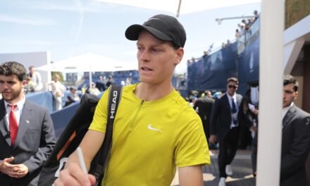 Sinner, indignado, se retira del Masters 1000 de París por agotamiento