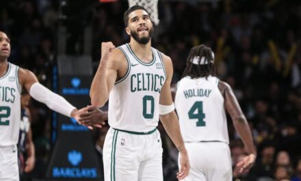 Tatum, de récord en los Celtic, y Jokic roza otro triple doble