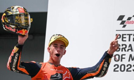 Pedro Acosta se corona en Moto2, el rey más joven de la historia de la ‘tierra media’