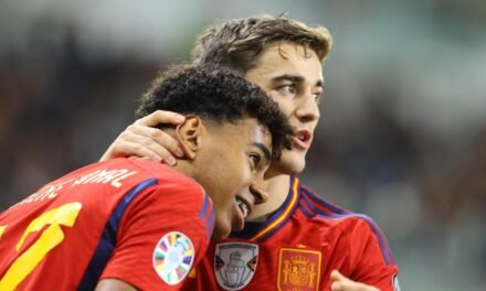 Lamine Yamal: “Me llevo muy bien con Lewandowski”