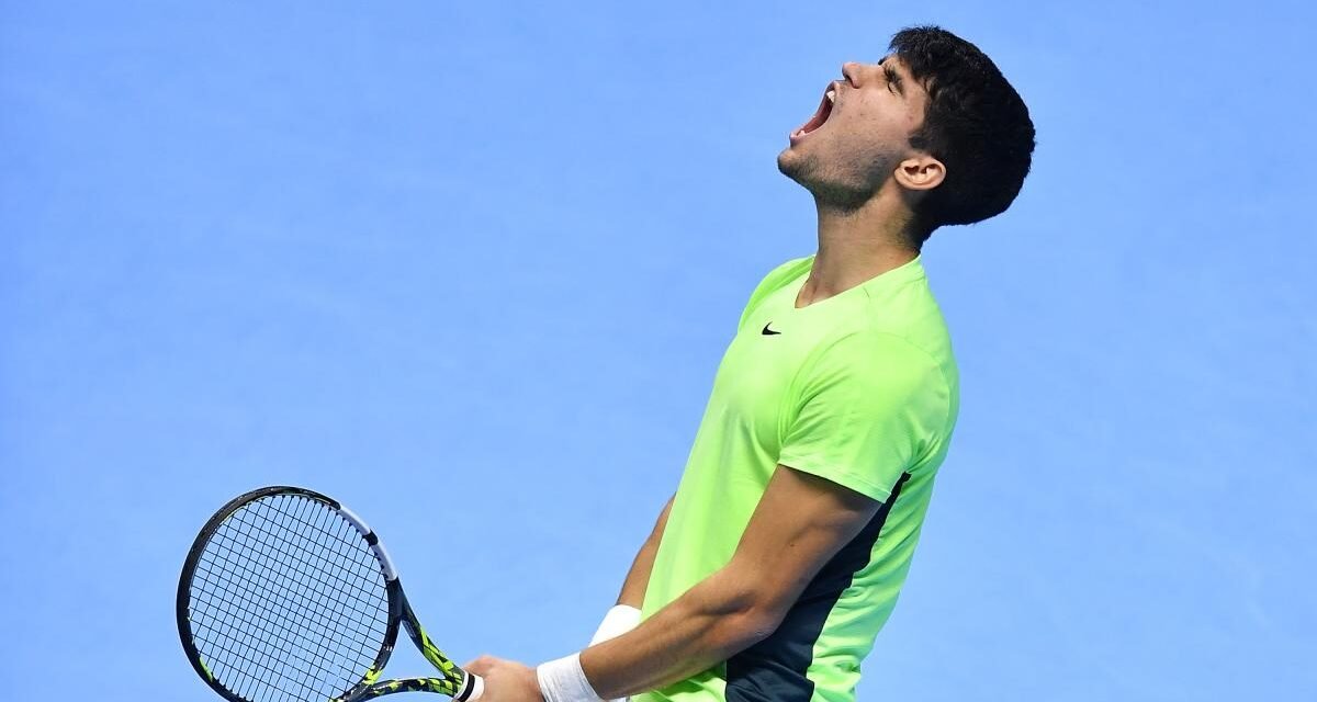 Alcaraz – Djokovic: horario y dónde ver el partido de tenis de hoy de las Nitto ATP Finals por TV