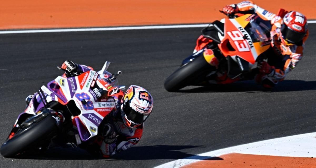 Jorge Martín gana el primer asalto a Bagnaia en una guerra de nervios