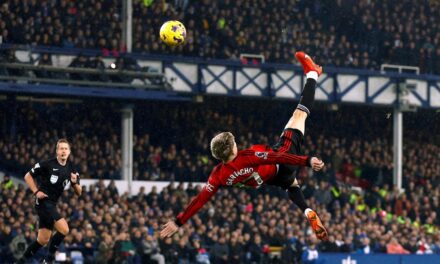 La chilena de Garnacho que imita a Cristiano Ronaldo y maravilla a la Premier League