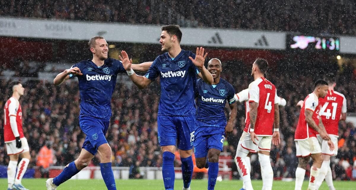 El Arsenal se frustra ante el West Ham y el Liverpool sigue líder