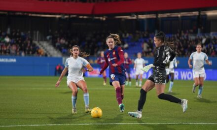 Exhibición del Barça en el derbi ante el Levante Las Planas