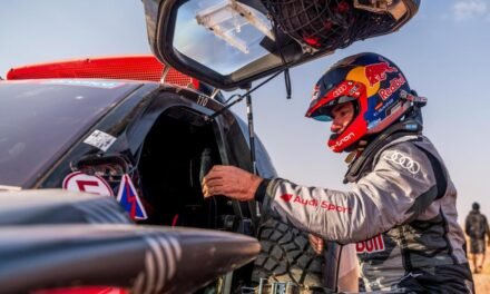 Carlos Sainz pierde el liderato del Dakar por 29 segundos ante Al Rajhi
