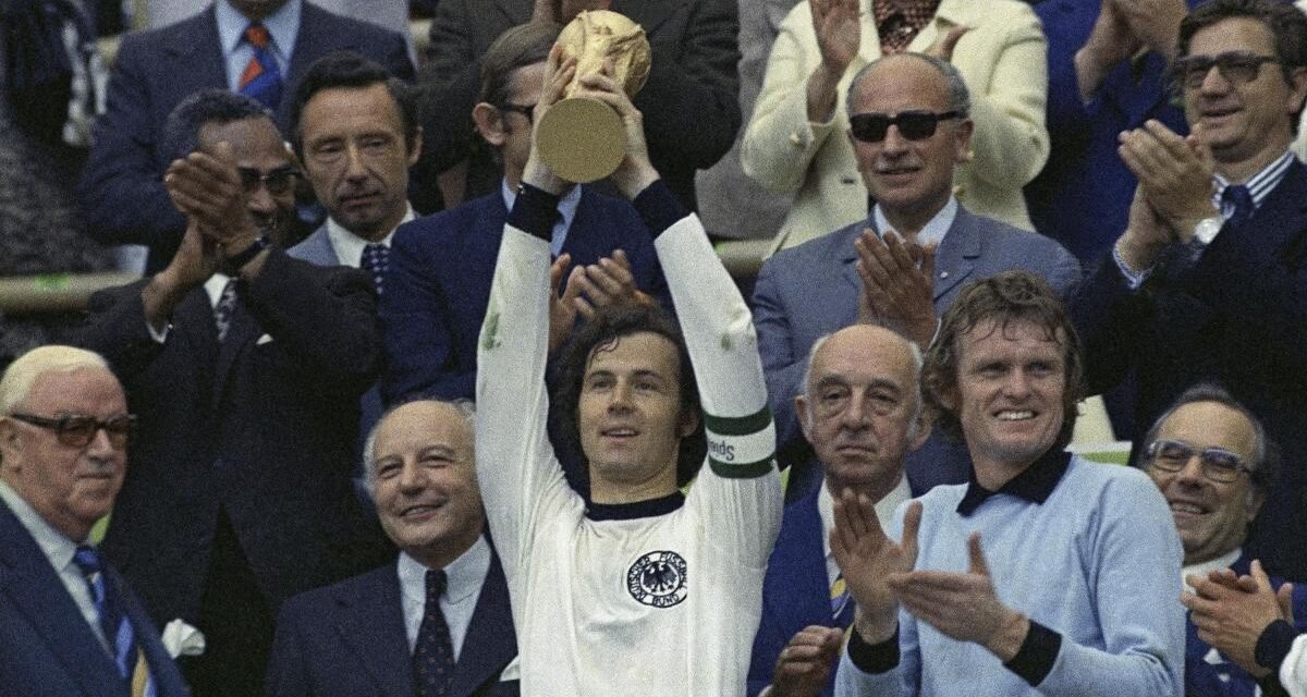 El Bayern rendirá un homenaje a Franz Beckenbauer en el Allianz Arena el 19 de enero