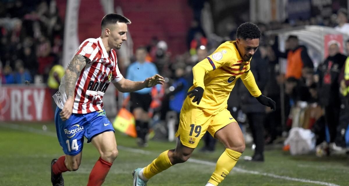 Vitor Roque, energía y variantes para el ataque