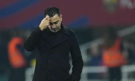 Xavi: “Es un golpe muy duro, este partido es el resumen de la temporada”