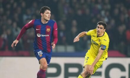 Xavi sale con cuatro centrales en el once contra el Alavés
