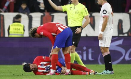 El Sevilla supera a un Atlético negado con el gol