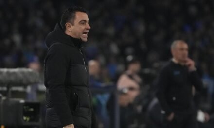 Xavi contra el mundo (arbitral)