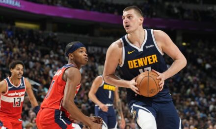 Jokic logra un triple doble perfecto para la historia de la NBA