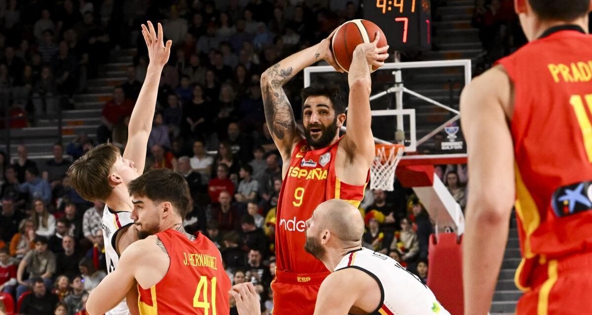 España cae en Bélgica y se mete en un lío con un discreto Ricky Rubio