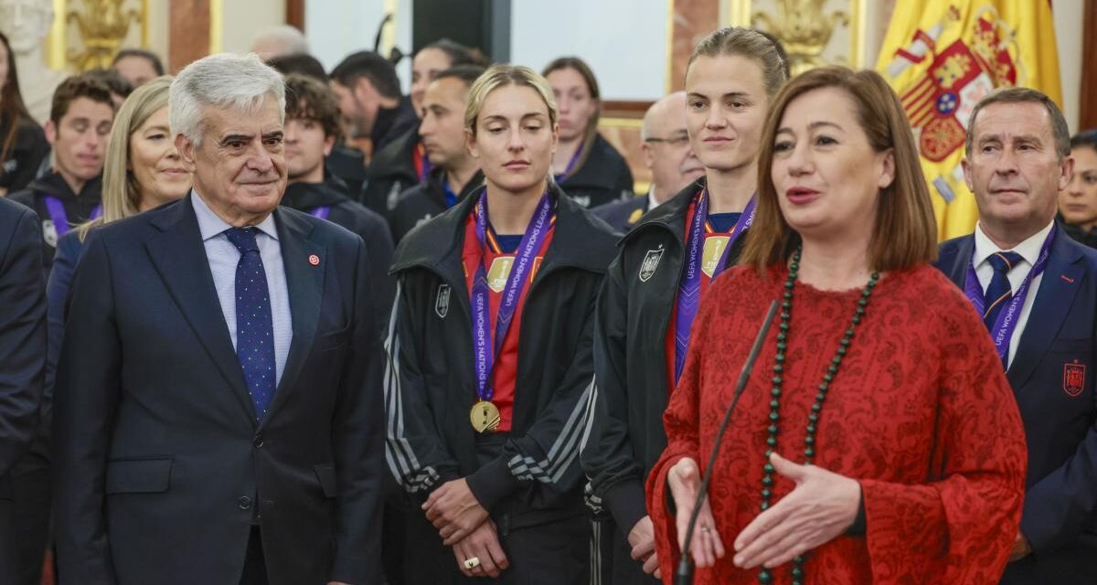 La selección española pide “leyes que nos protejan” en el Congreso tras ganar la Nations League