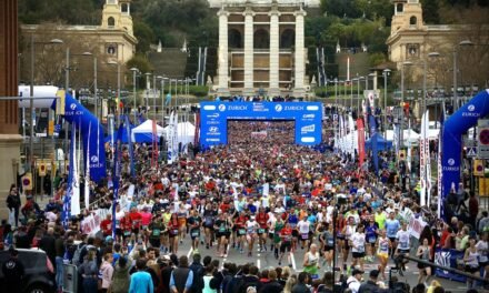 El Maratón de Barcelona bate su récord de participación internacional y de presencia femenina
