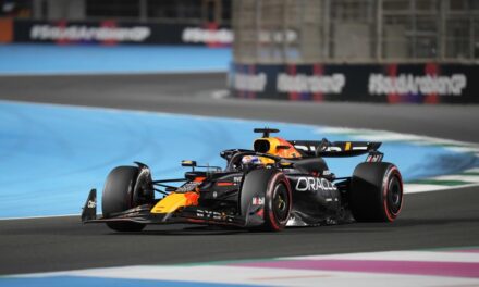 Verstappen no se deja intimidar por Alonso ni Leclerc y suma la segunda ‘pole’