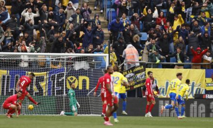 El Atlético se desangra fuera de casa