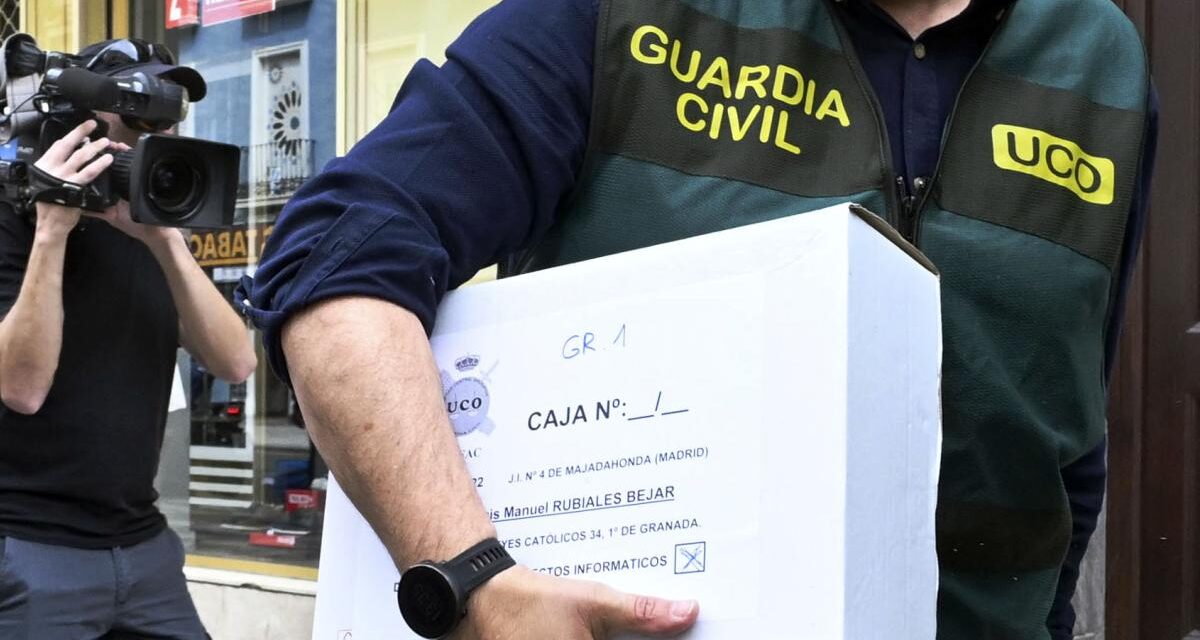 La Guardia Civil estrecha el cerco sobre Rubiales