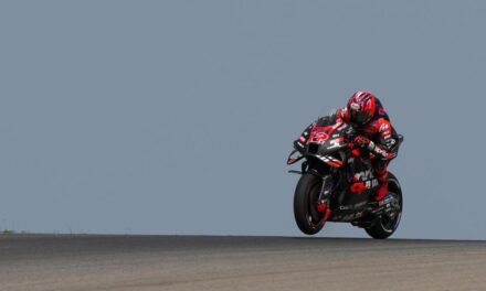 Triplete español en la Sprint de Portugal: gana Viñales con Márquez segundo y Martín tercero