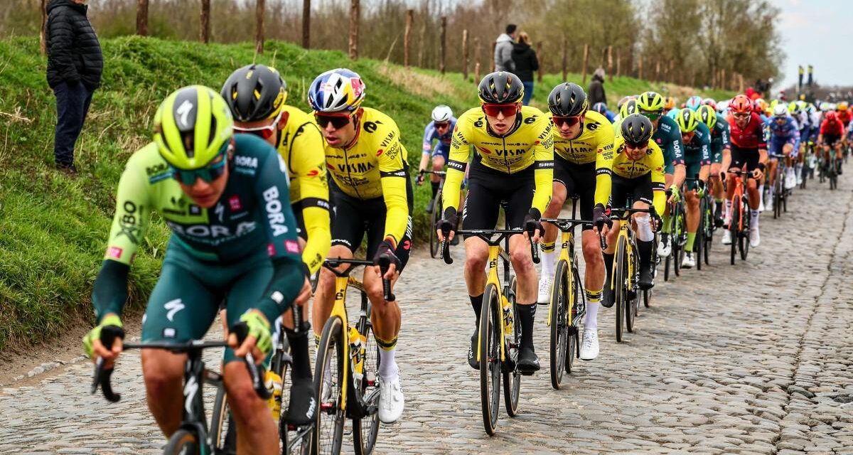 Van Aert abandona tras una violenta caída