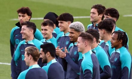 El Barça busca la luz en París