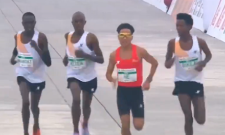 Pekín investigará medio maratón en el que tres africanos parecen dejar ganar a He Jie