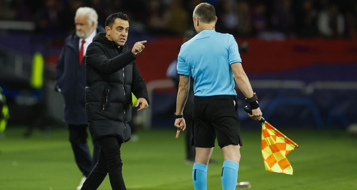 Xavi: “El árbitro ha sido un desastre”