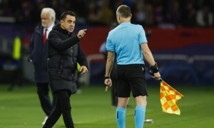 Xavi: “El árbitro ha sido un desastre”