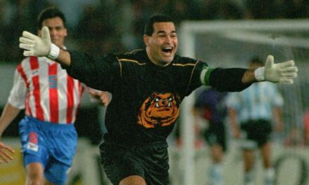 El impresentable mensaje de Chilavert tras la muerte de Menotti: “Los monos seguimos vivos”