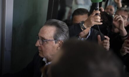 La Audiencia obliga al juez Aguirre a investigar los pagos del Barça a un exdirectivo dentro del caso Negreira