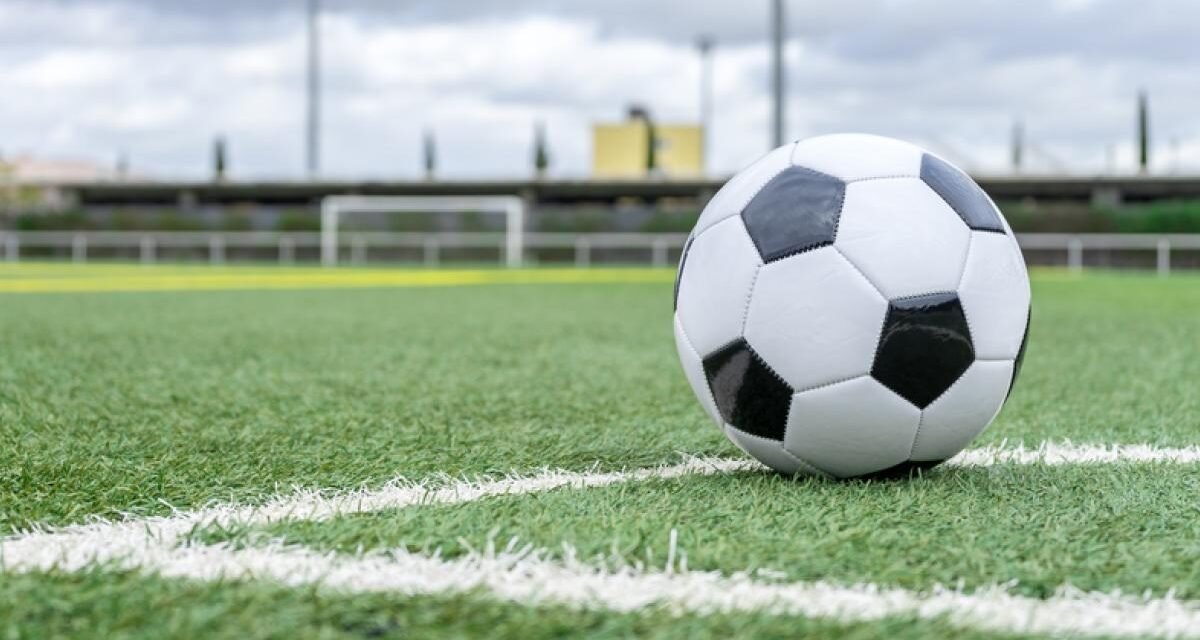 Muere un futbolista de 24 años del senior B del Móstoles CF durante un entrenamiento