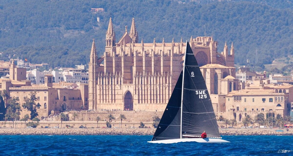 Pleno de pruebas en una segunda jornada de PalmaVela con menos viento