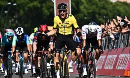 Kooij le roba el triunfo a Narváez en la novena etapa del Giro