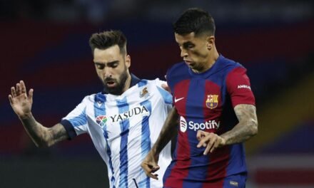 Xavi saca un once muy titular en el Pizjuán en su despedida