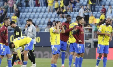 El Cádiz baja a Segunda y no hay nada en juego para la última jornada