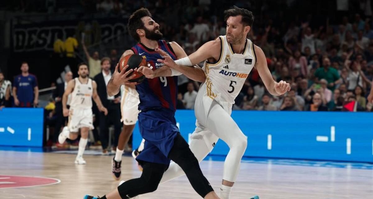 Un Real Madrid superior arrolla al Barça y coge ventaja en la semifinal