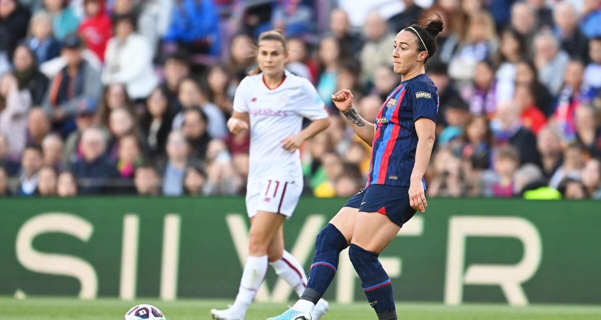 Lucy Bronze no renovará y abandona el Barça