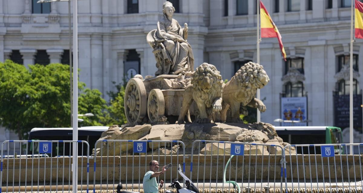 Celebración del Real Madrid, en directo | Última hora de la fiesta en Cibeles y el Bernabéu