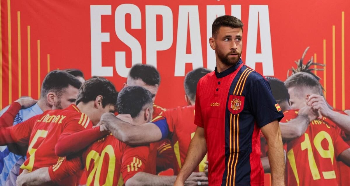 Unai Simón: “Yo estoy aquí para hablar de fútbol, la política habría que dejarla a otros”