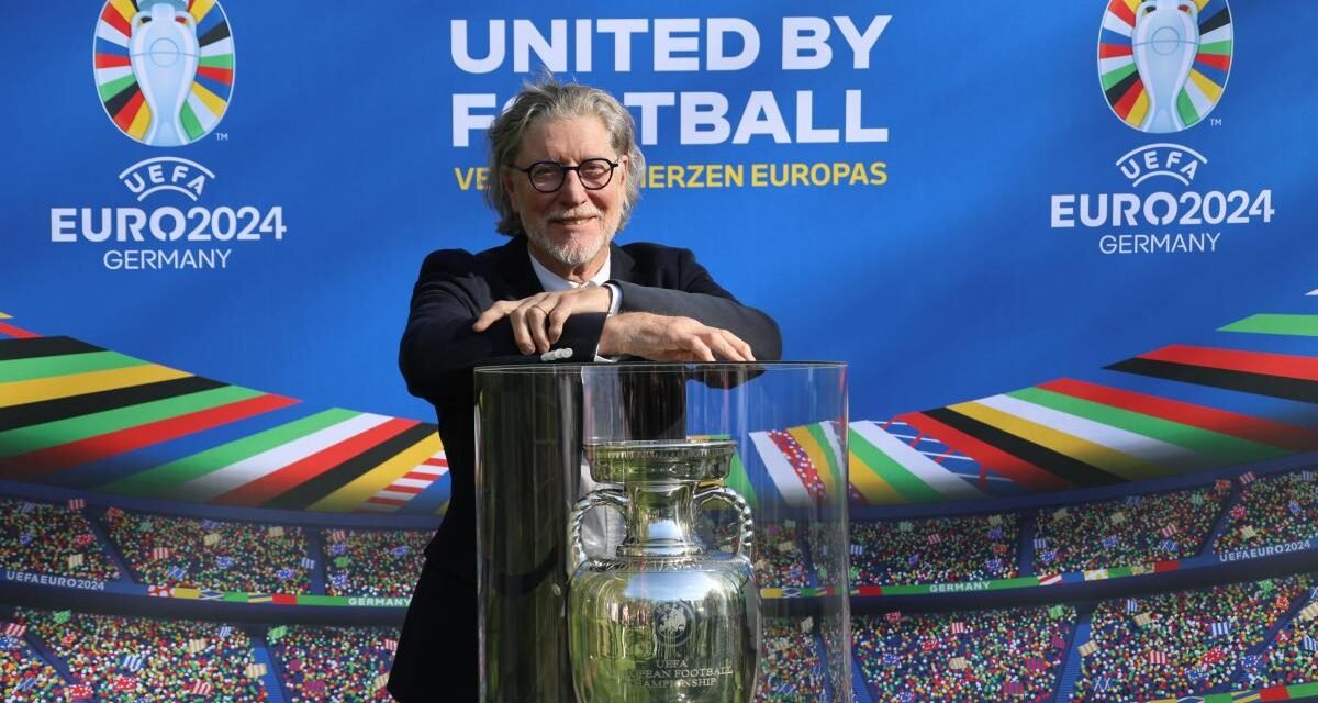 Harald Schumacher: “Mi jugador español preferido es Cucurella, y no sólo por el pelo”