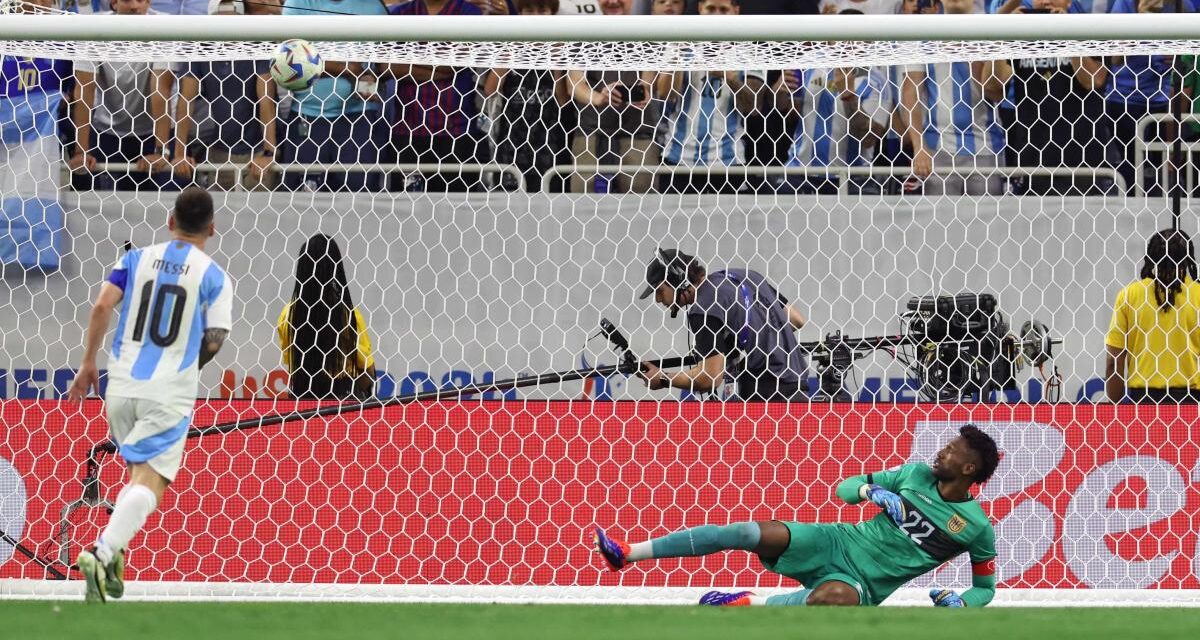 Messi falla en la tanda de penaltis a lo Panenka pero Argentina avanza a ‘semis’ de la Copa América