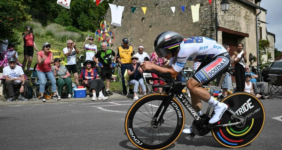 Evenepoel se postula como tercer poder en el Tour