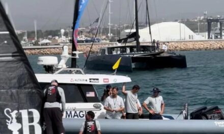 Como vivir de cerca la emoción y la adrenalina de la Copa del América a bordo de un catamarán