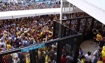 Aficionados sin entradas provocan el caos para acceder a la final de la Copa América en Miami