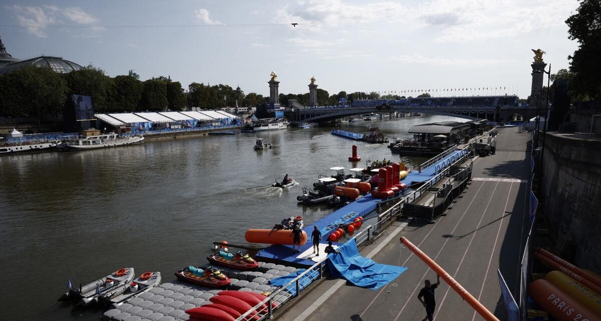 Las aguas del Sena amenazan al triatlón