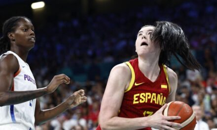 La España de Gustafson vuelve a ganar y acaricia los cuartos