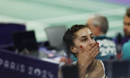 Carolina Marín gana sin despeinarse y ya está en octavos de final