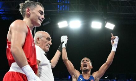 Rafa Lozano jr se queda sin medalla con su padre en el rincón